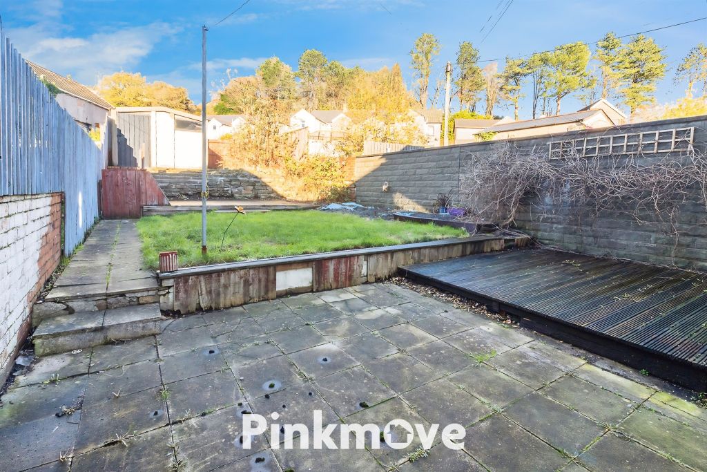 Property photo 2 of 22