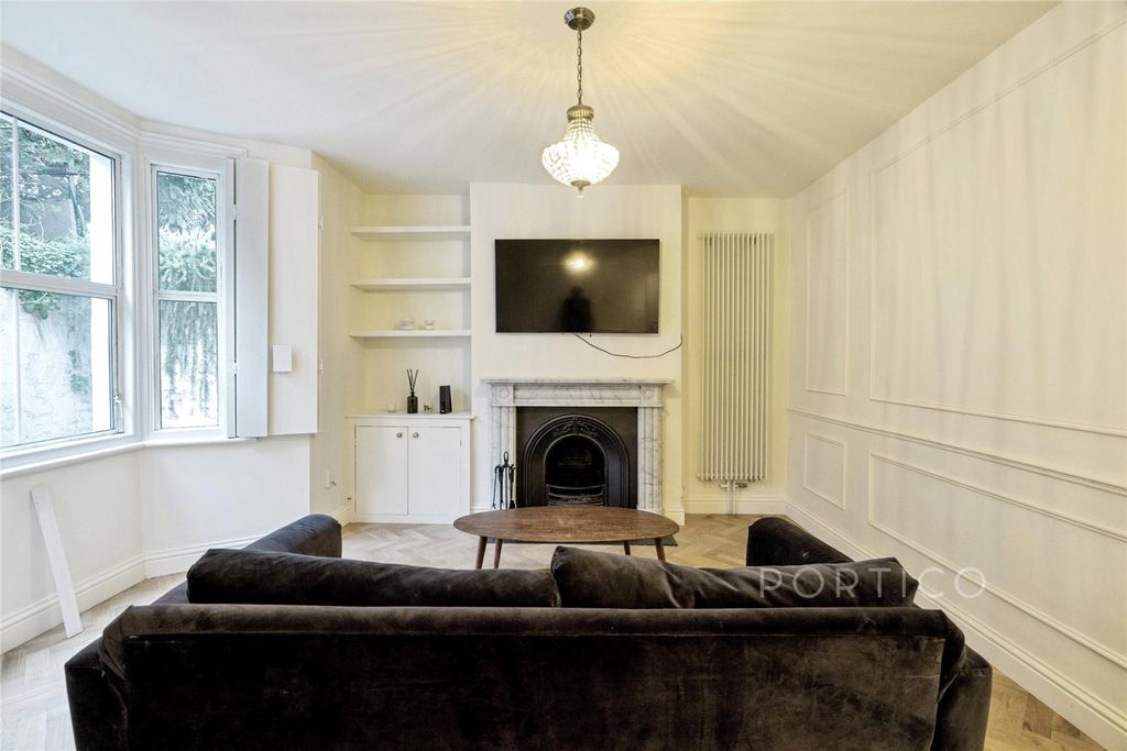 Property photo 2 of 12 Picture No. 17