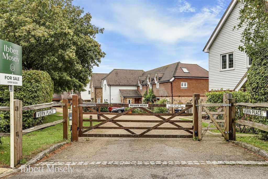 Property photo 1 of 15 Entrance.Jpg