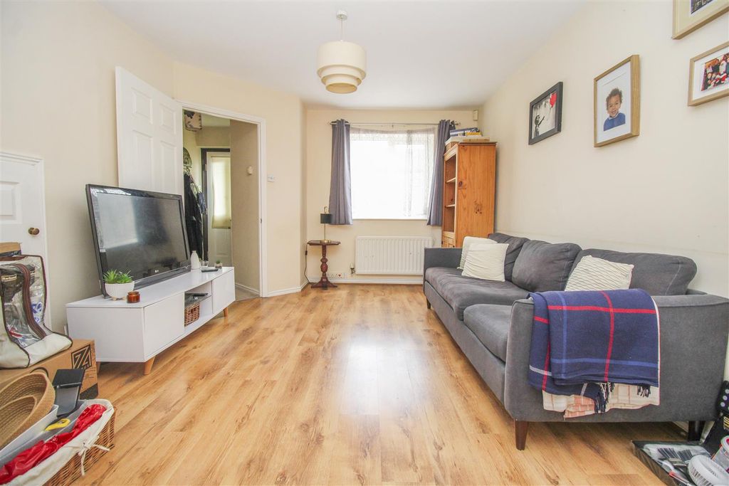 Property photo 2 of 11 Img_8398.Jpg