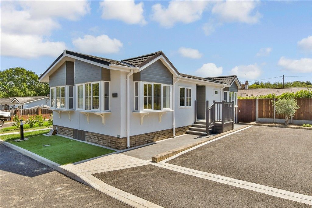 Property photo 1 of 11 External (Web)
