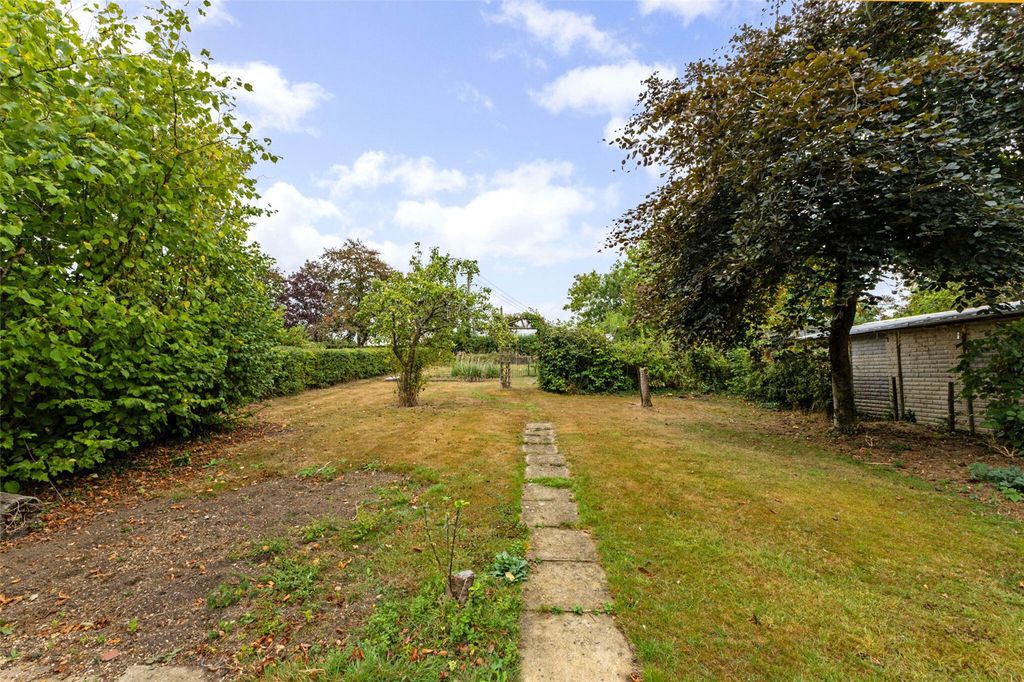 Property photo 2 of 19 Picture No. 16