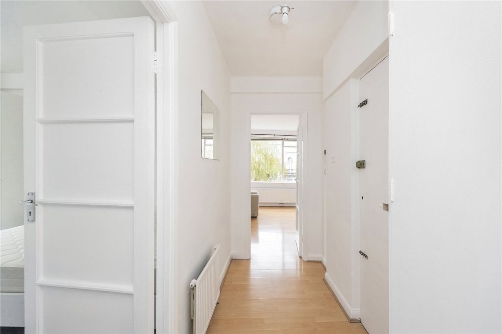 Property photo 3 of 4 Picture No. 12