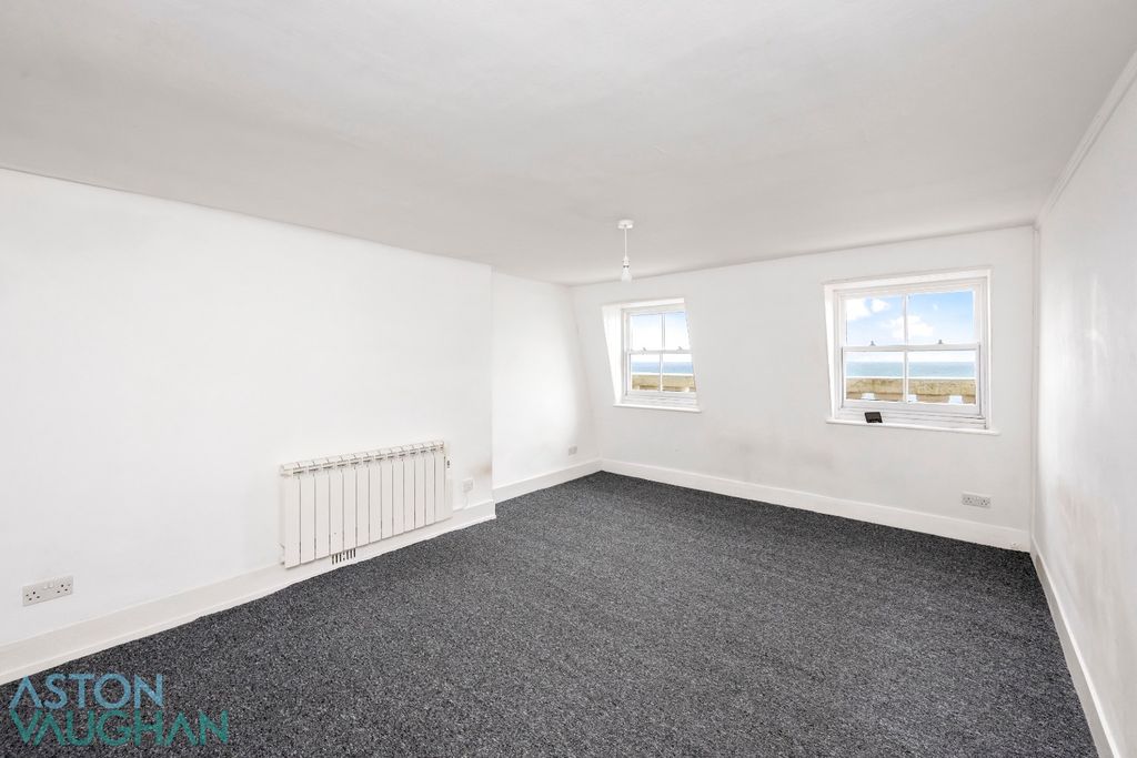 Property photo 3 of 10 5379822