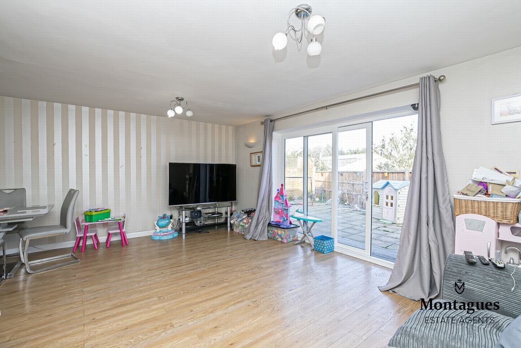 Property photo 2 of 21 Photo 8