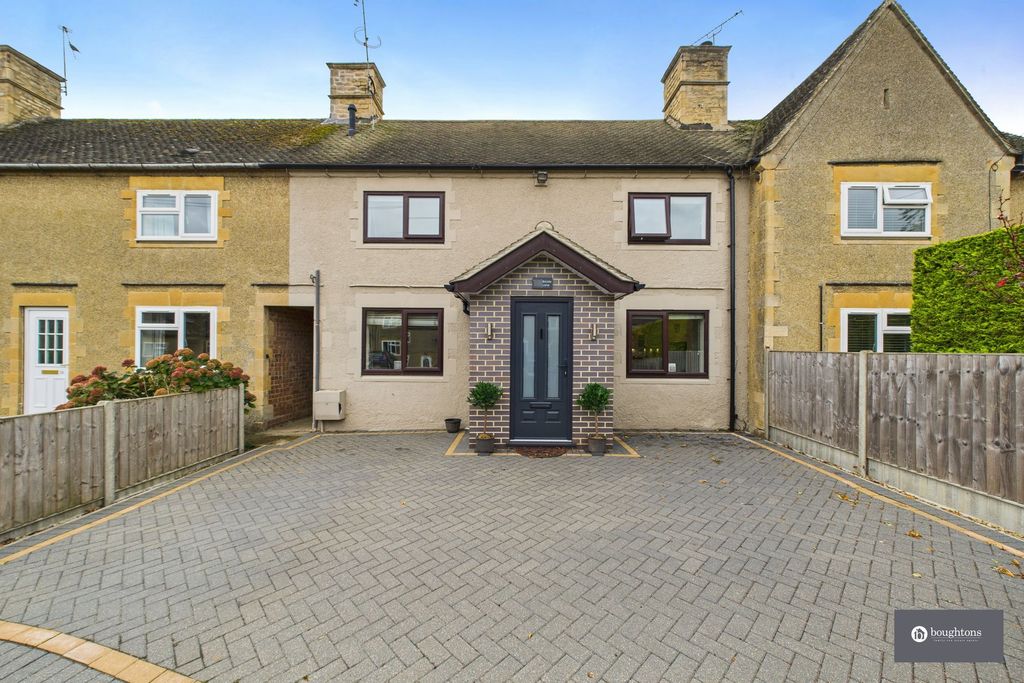 Property photo 1 of 42