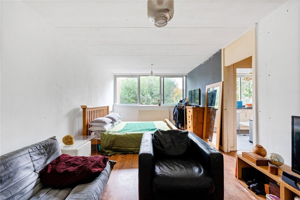 Property photo 1 of 6 Picture No. 06