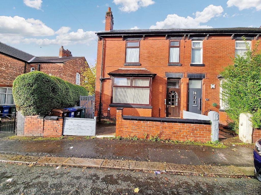 Property photo 2 of 25