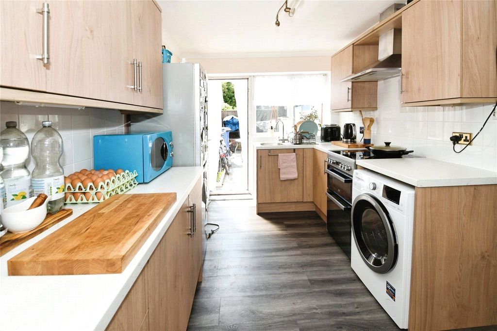 Property photo 3 of 17 Photography