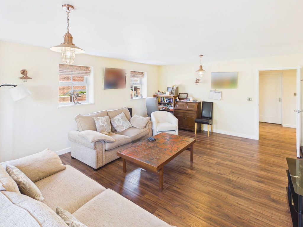 Additional image 7 of 4 bed detached house for salePastures Hill, Littleover DE23