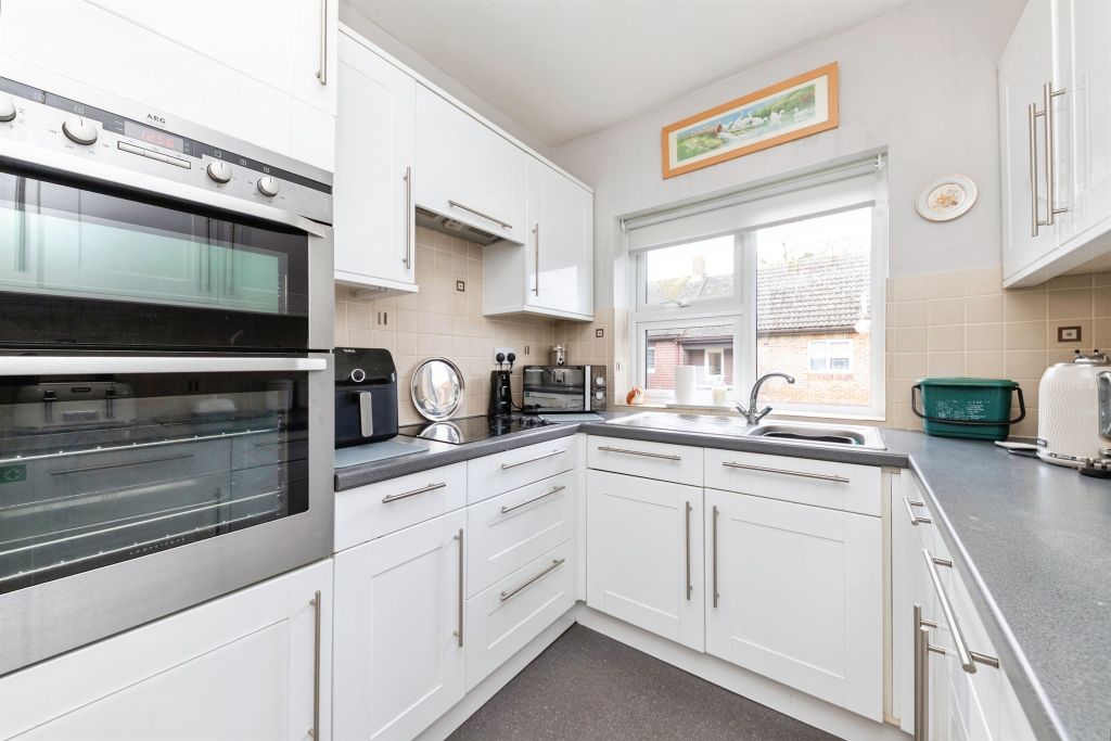 Property photo 3 of 20