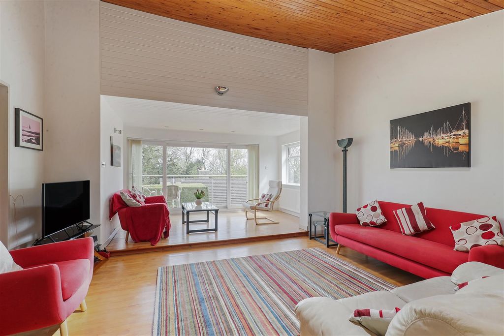 Property photo 2 of 25 Sketch_Ph38_6516847.Jpg