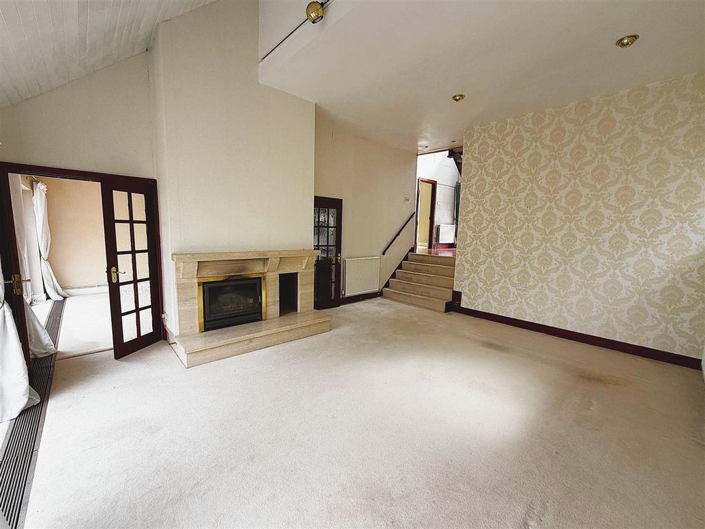 Property photo 2 of 17 10.Jpg