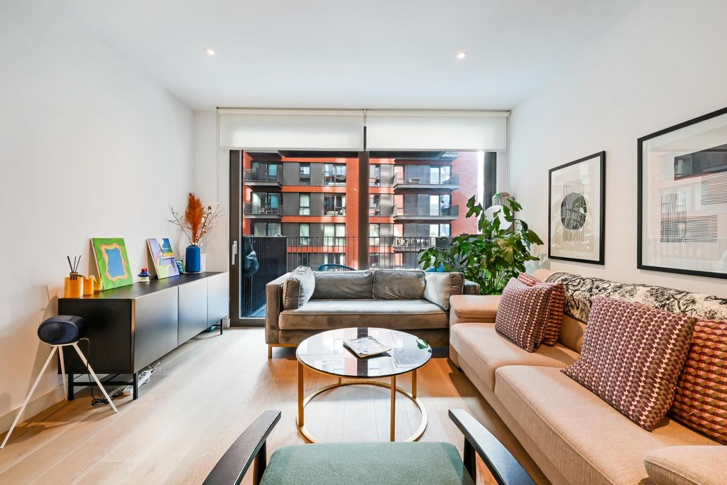 Property photo 3 of 22