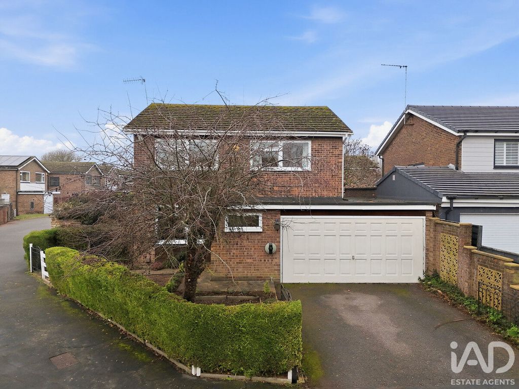 Property photo 1 of 20