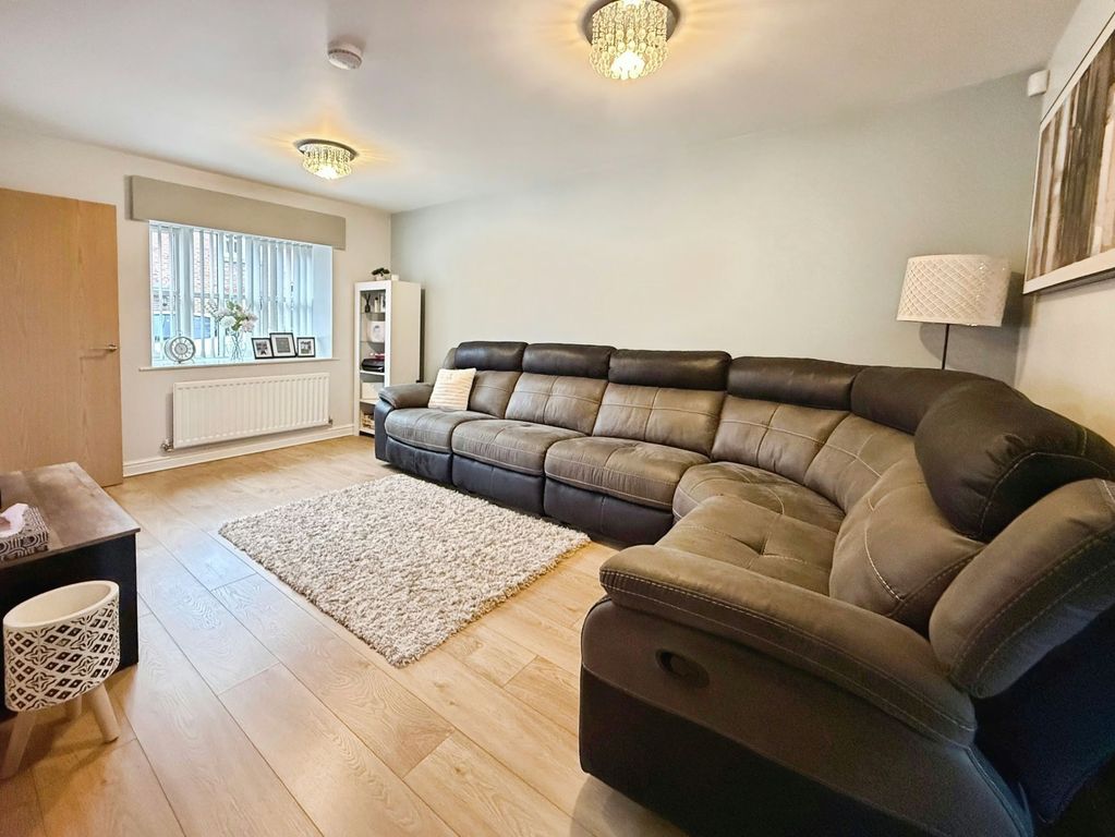 Property photo 3 of 17