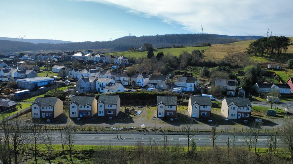 Property photo 1 of 40 Main Image