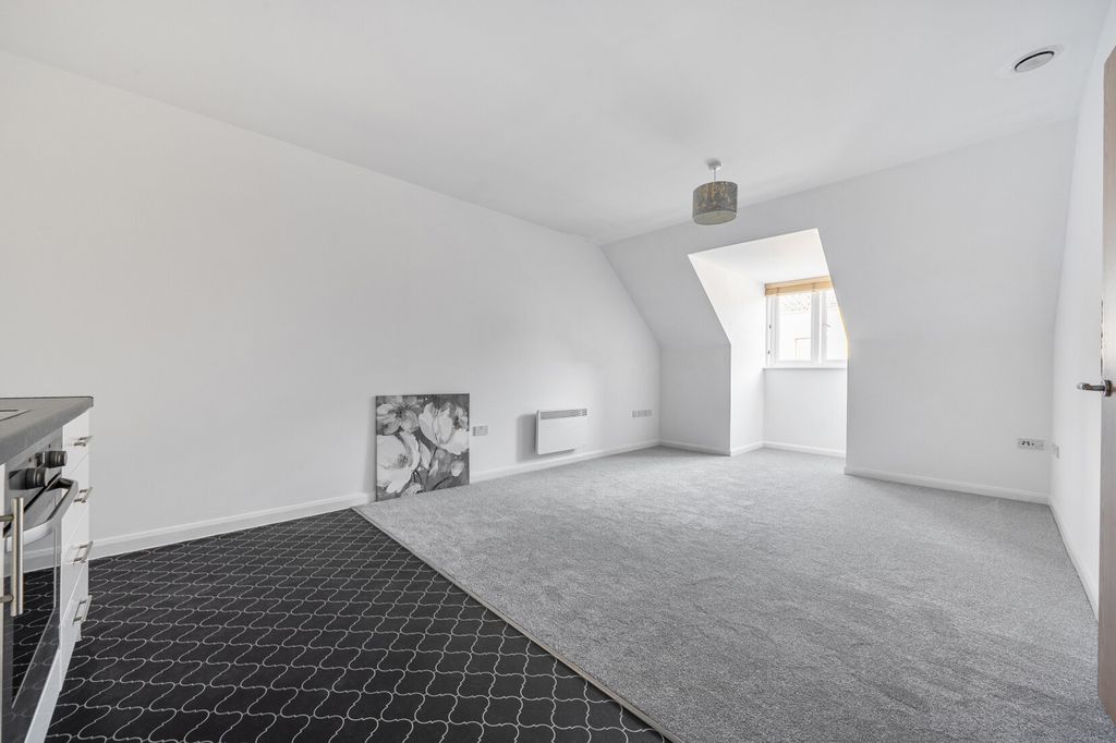 Property photo 2 of 15 Reception Room