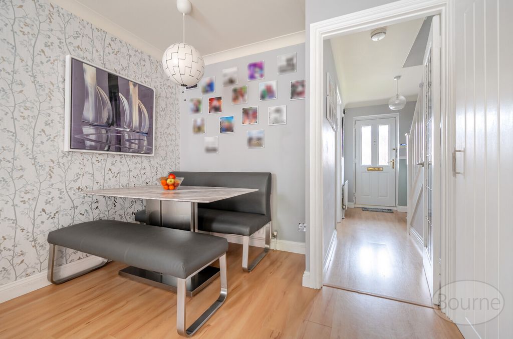 Property photo 3 of 22 F8c06Bf6-Ff4d-4Aa...