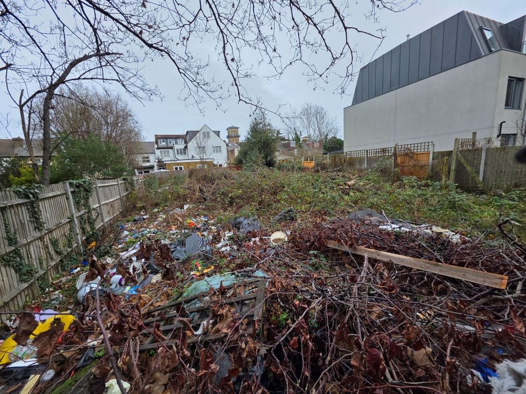 Property photo 2 of 3