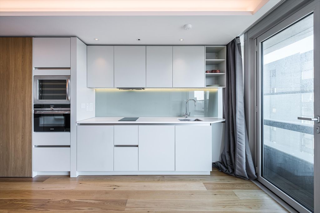 Property photo 3 of 13 Image