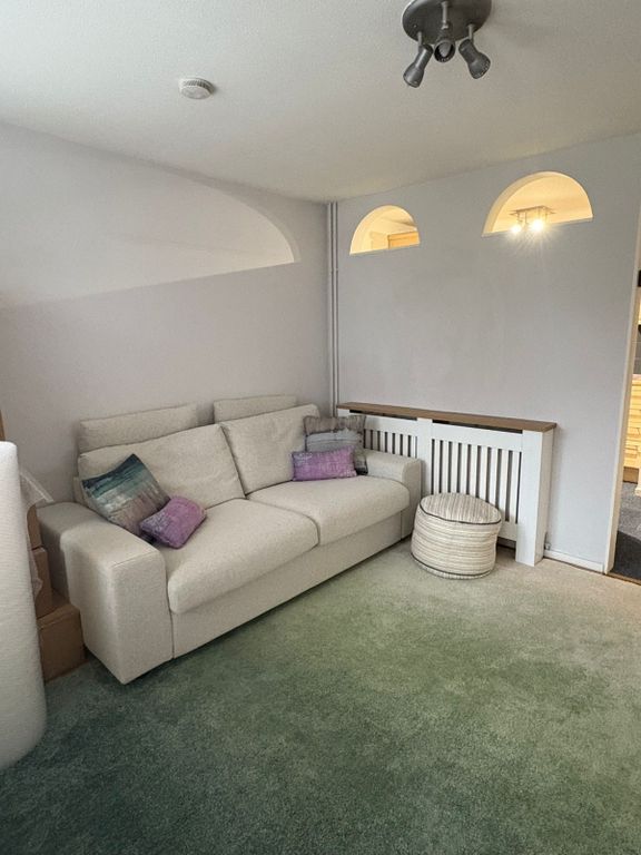 Property photo 3 of 7 Gallery