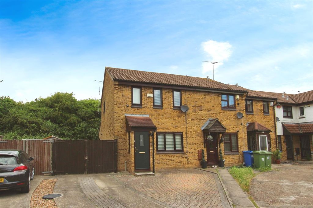 Property photo 2 of 15 External