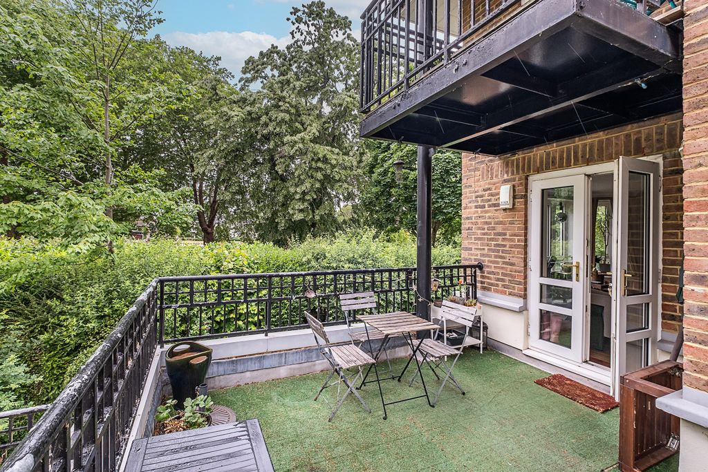 Property photo 1 of 21