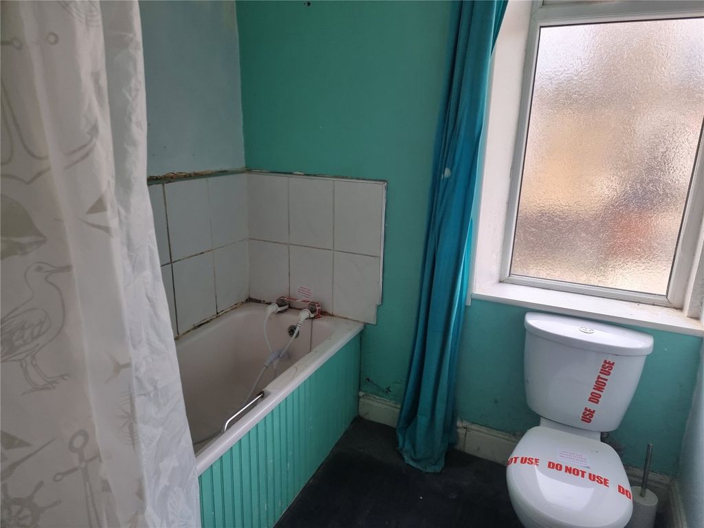 Property photo 3 of 11 Picture No. 02