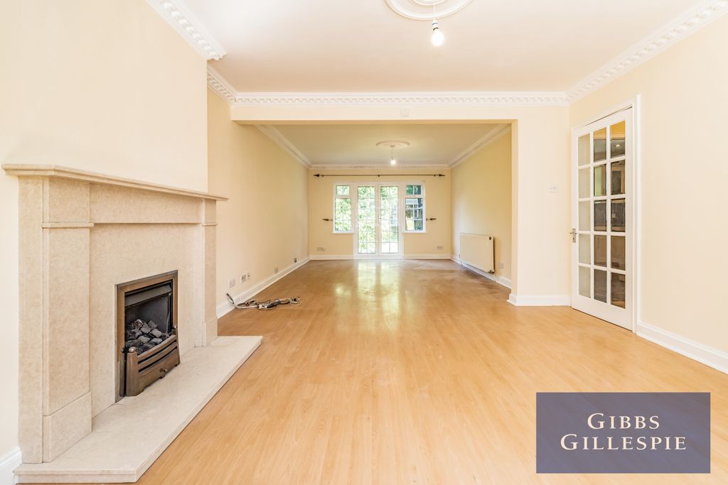 Property photo 2 of 10 2