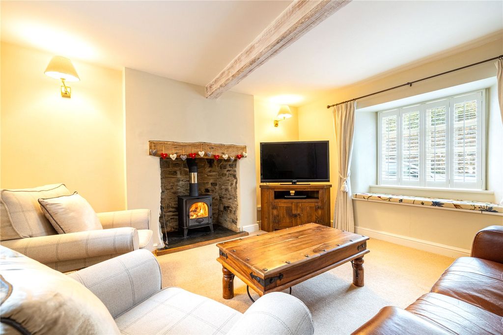 Property photo 3 of 21 Picture No. 06