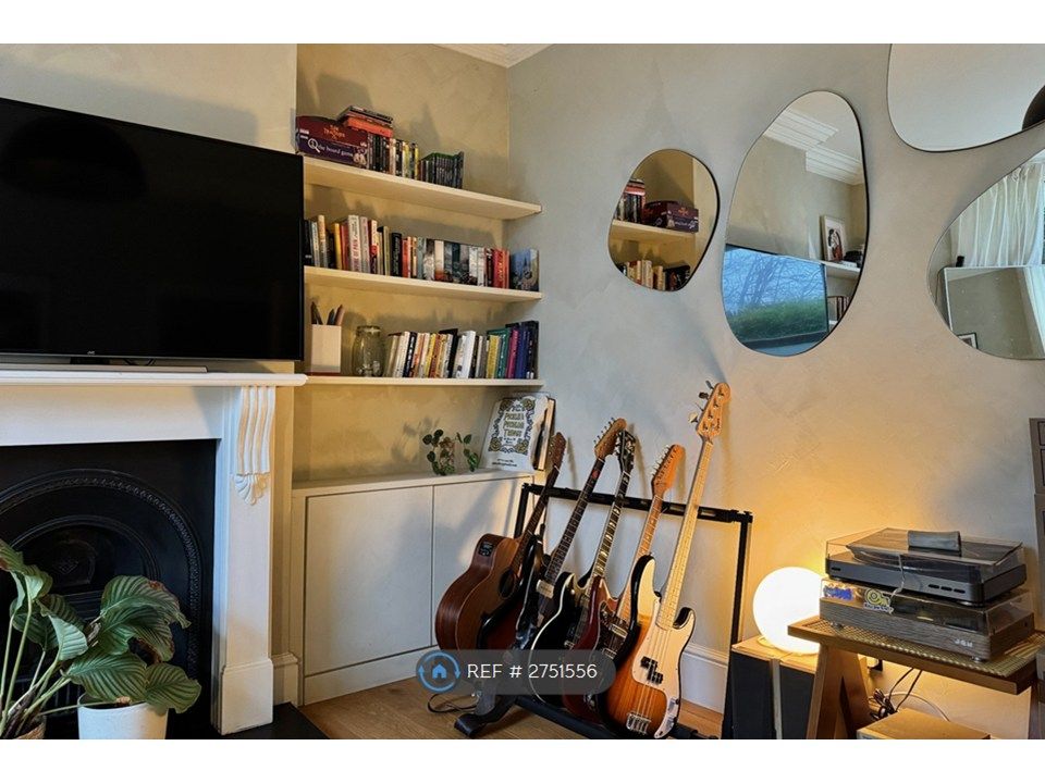 Property photo 3 of 19