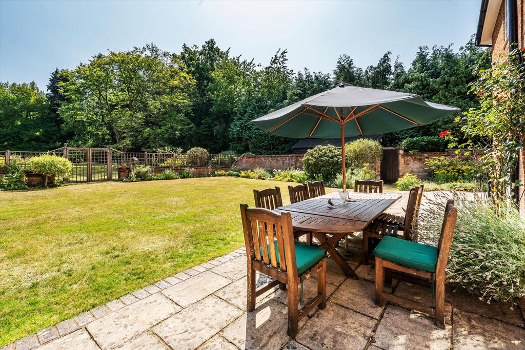 Additional image 24 of 6 bed detached house for saleSummers Lane, Hurtmore, Godalming, Surrey GU7
