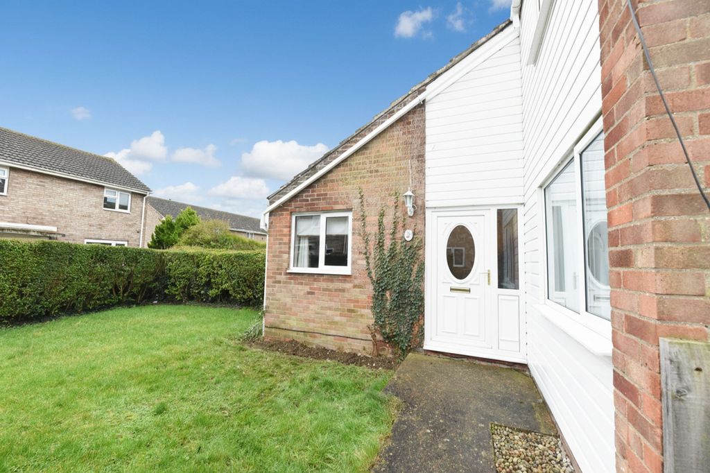 Property photo 2 of 14