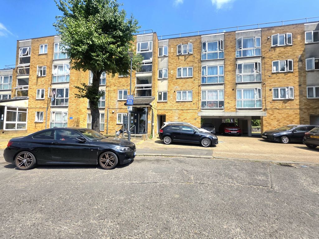 Property photo 1 of 9 1