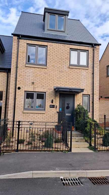 Property photo 1 of 2