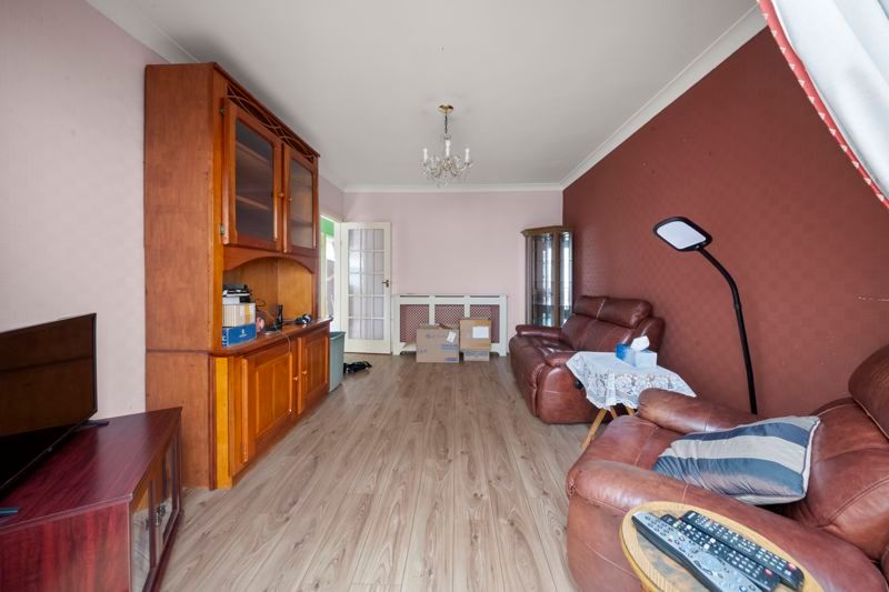 Property photo 3 of 17 Photo 12