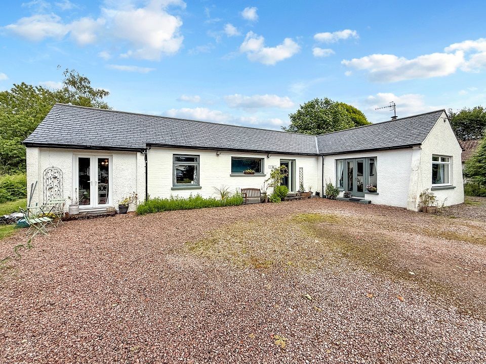 Property photo 2 of 33