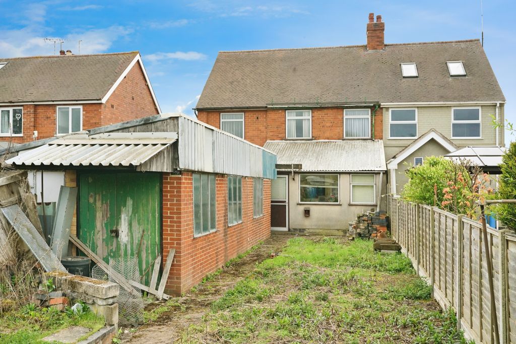 Property photo 2 of 20