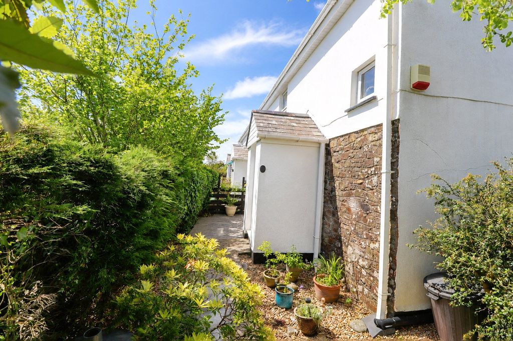 Property photo 1 of 18 1 - Picture No. 20