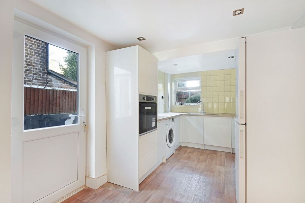 Property photo 2 of 7 Highres2497341