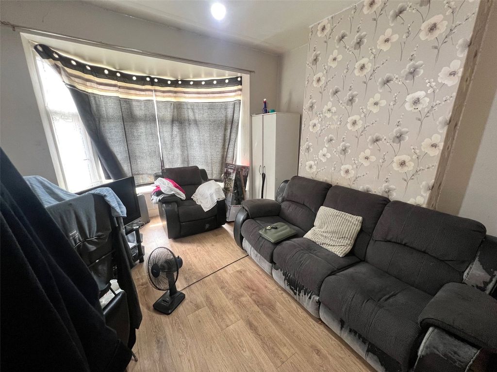 Property photo 2 of 8 Picture No. 03