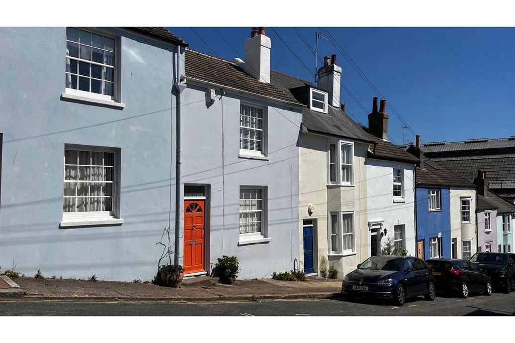 Property photo 1 of 21