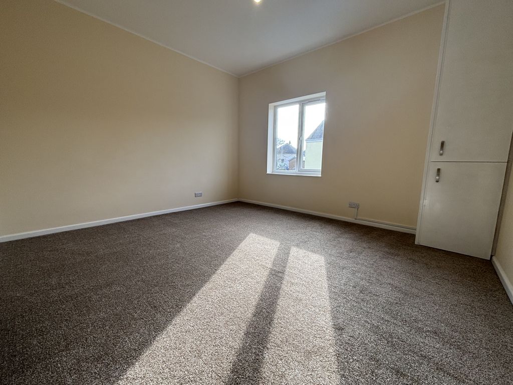 Property photo 2 of 5 Gallery