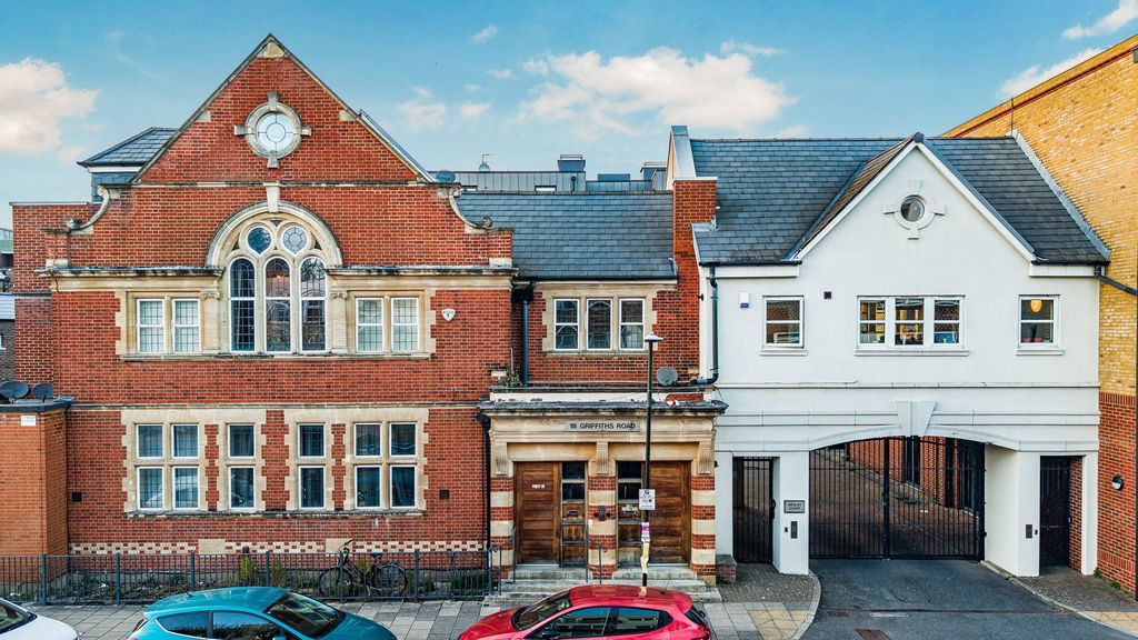 Property photo 1 of 17