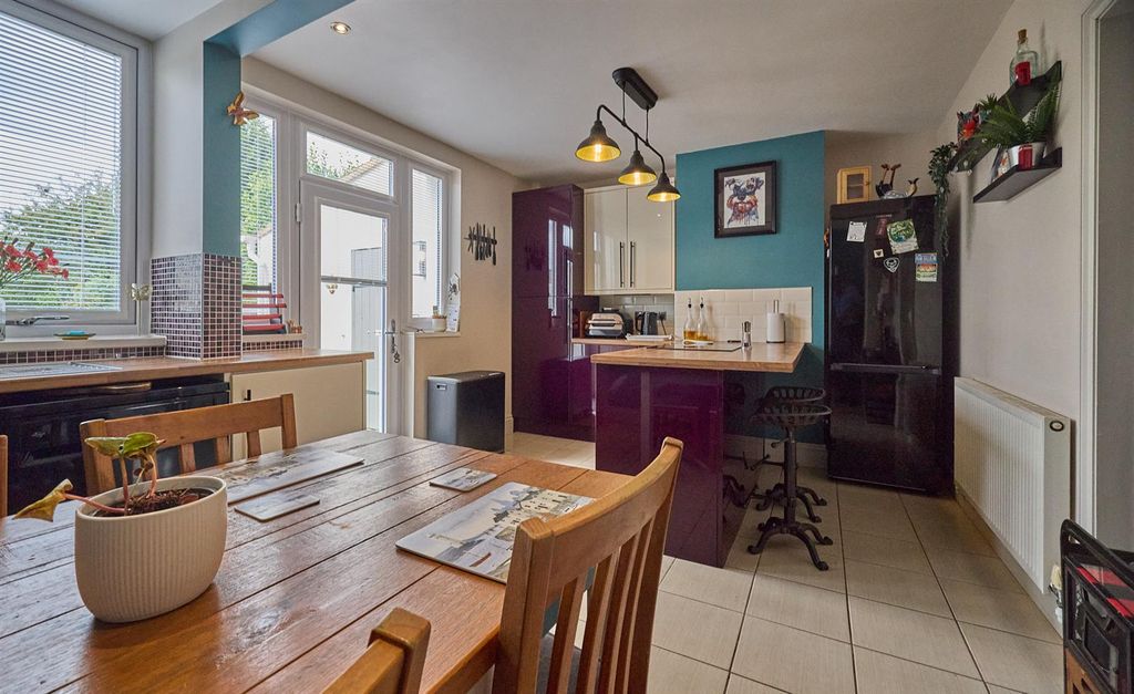 Property photo 3 of 14 Thilmere Road Hk 8.Jpg
