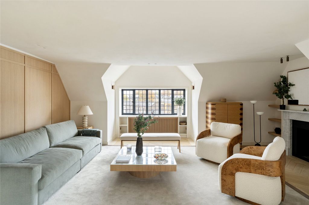 Property photo 2 of 21 Picture No. 04