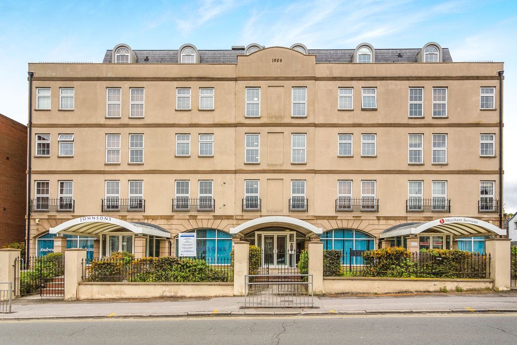 Property photo 1 of 9 Floorplan