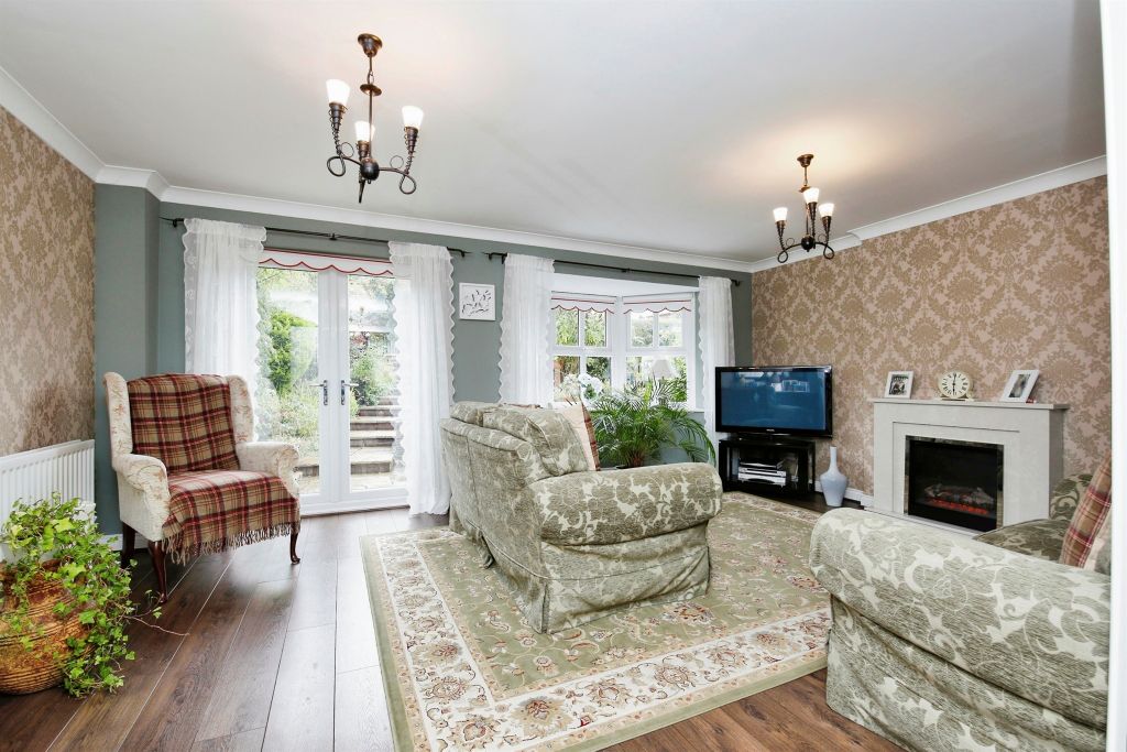 Property photo 2 of 17