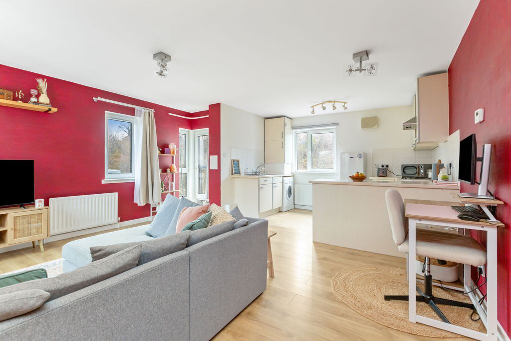 Property photo 3 of 16 Property Image 3